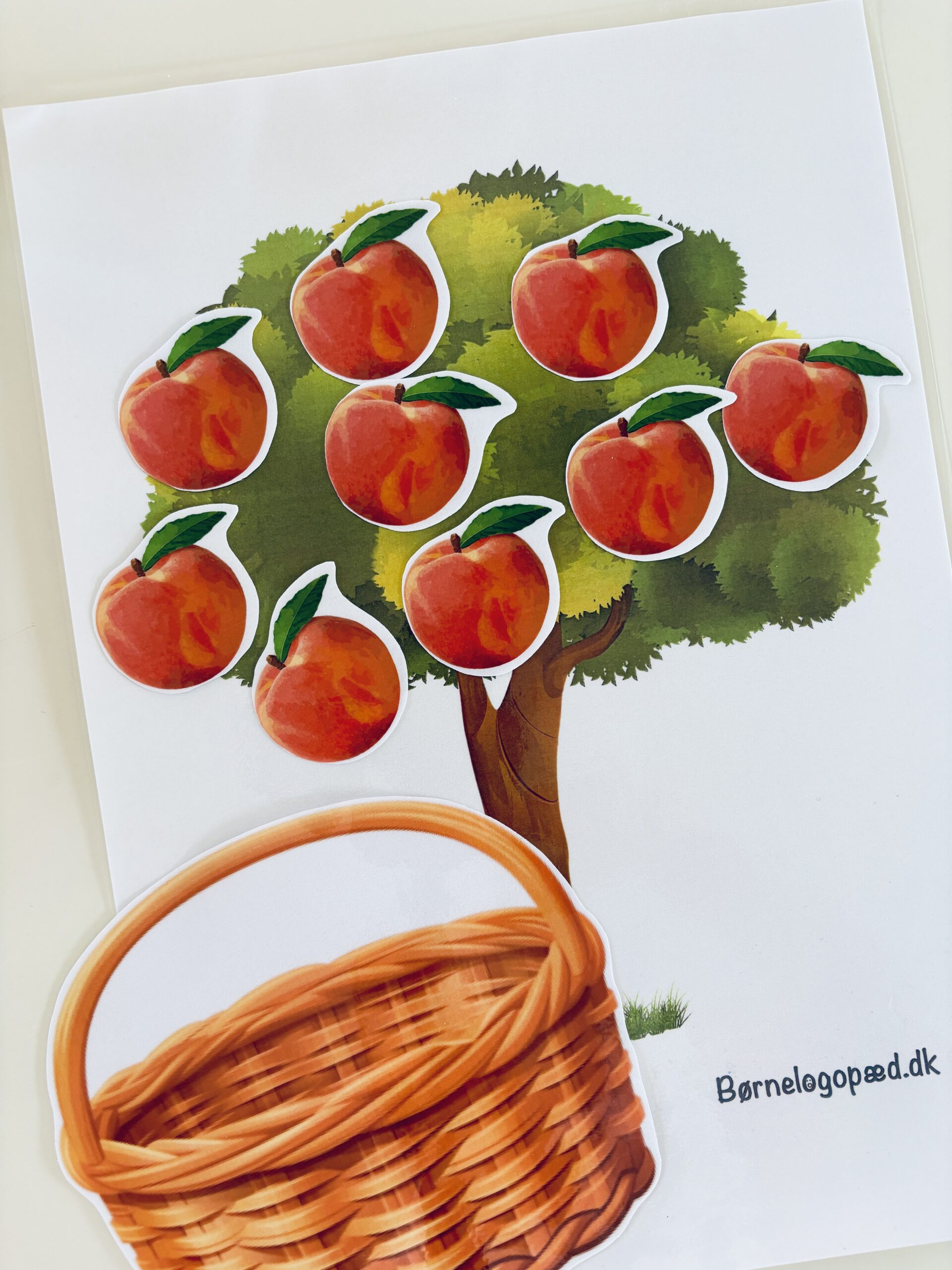 Pluk en frugt: Træning af initial, medial og final /f/ og /v/-lyd