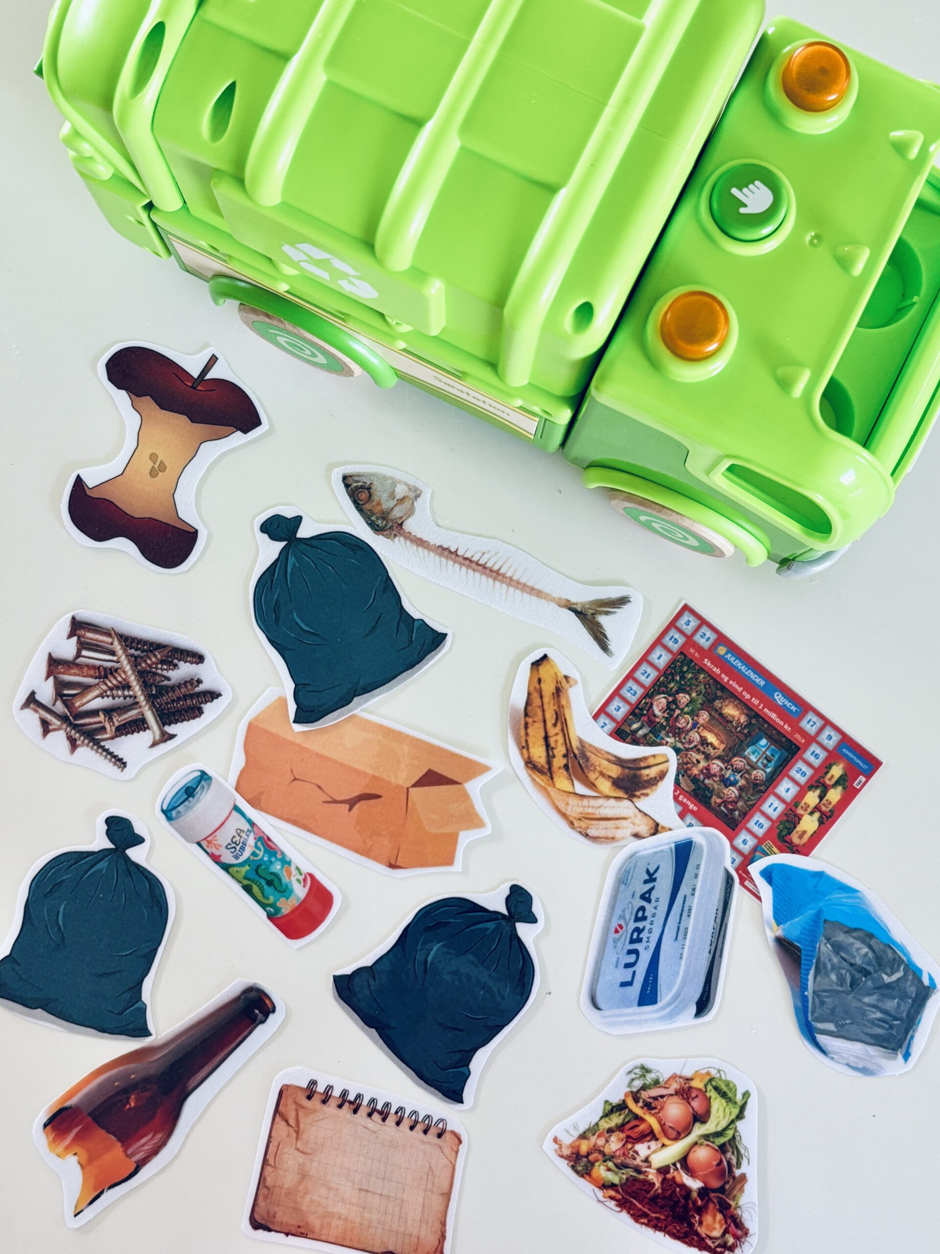 Skraldebilen samler skrald op: Træning af svære s-lyde!