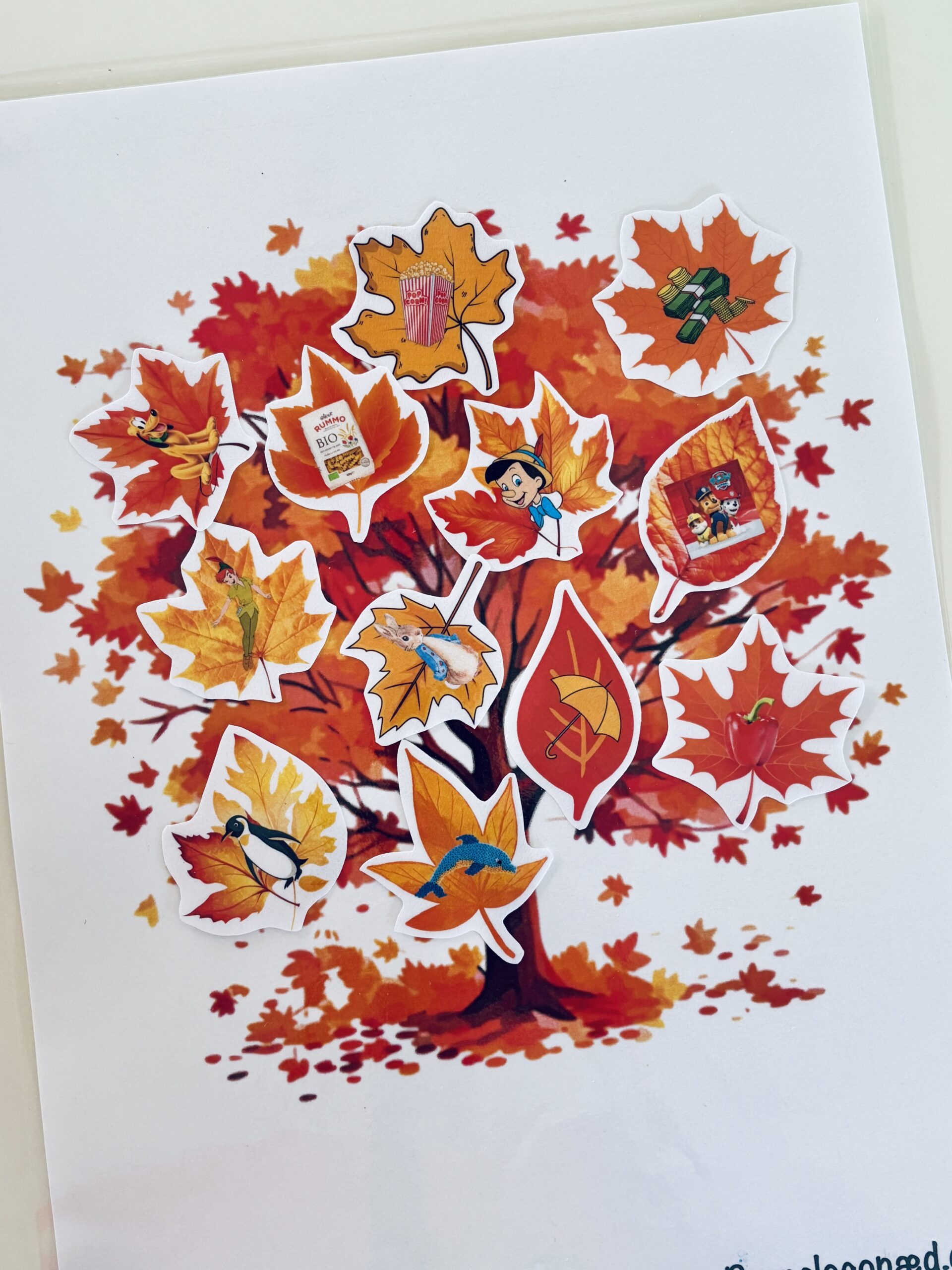 Efterårsspil: Bladene falder ned