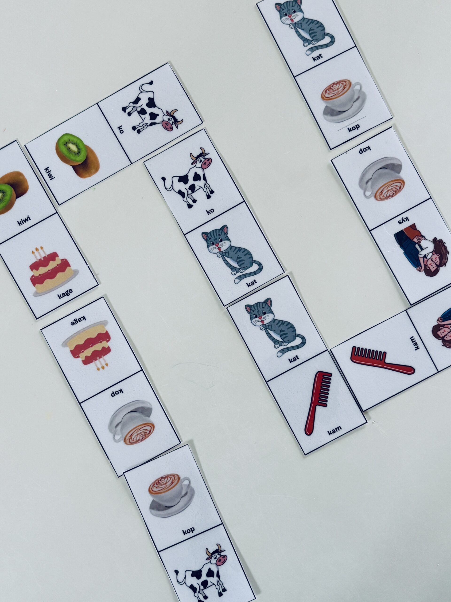 Domino: Træning af /k g j/-lyd