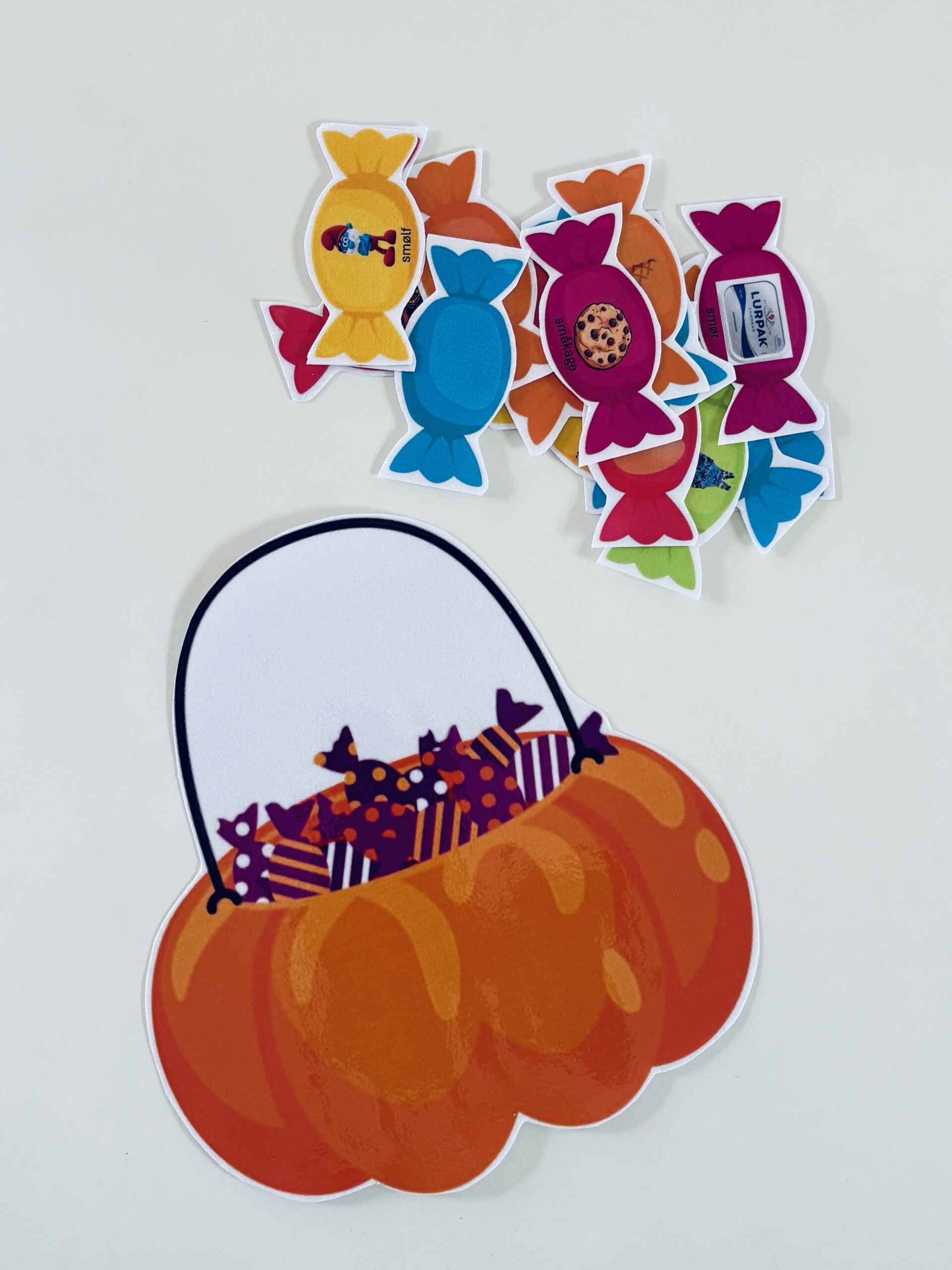 Slik eller ballade: Halloween/fastelavn spil til træning af s+vokal og s-klynger