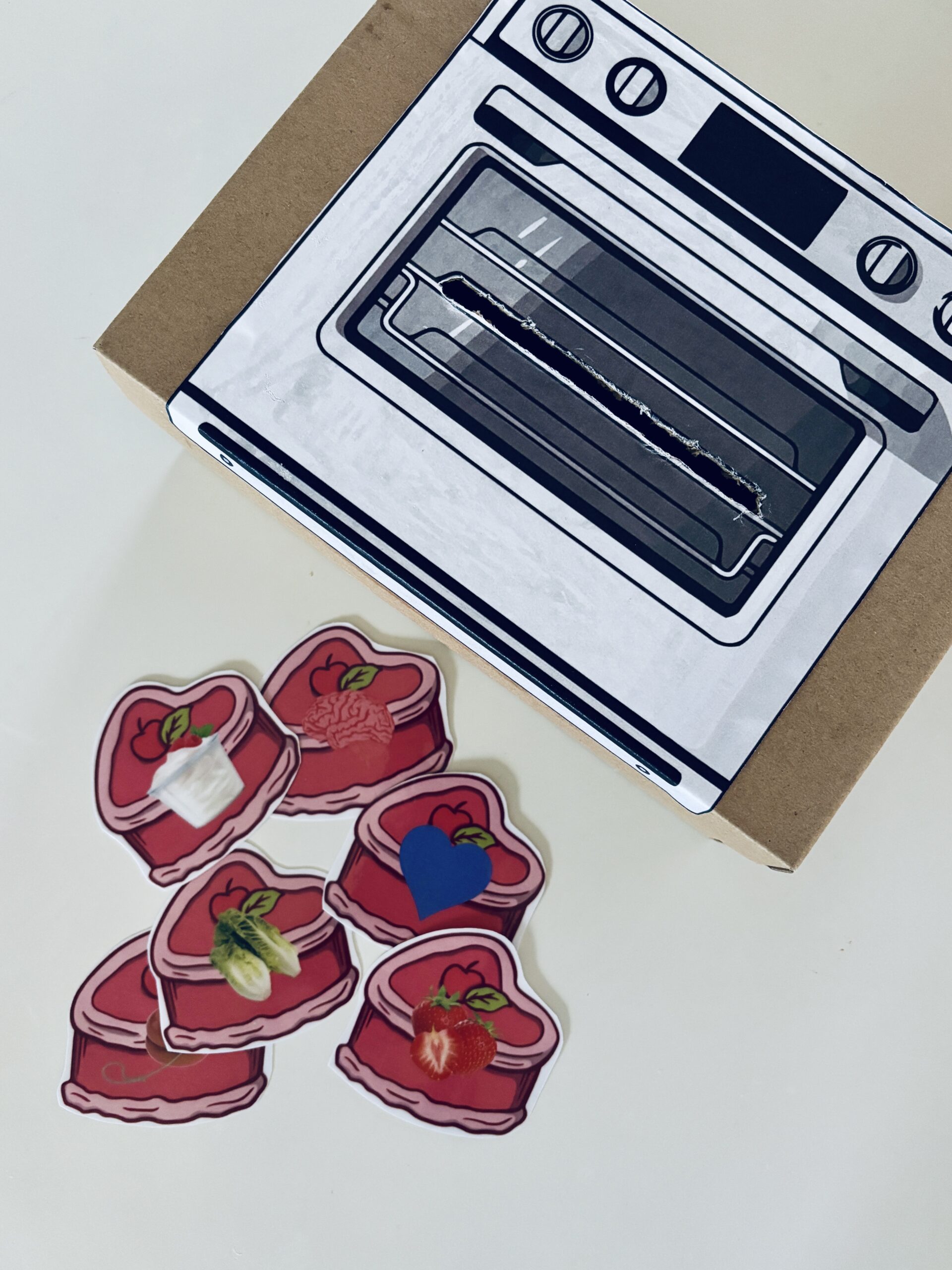 Bag en hjertekage: Valentinesspil til træning af /j/-lyd og /j/-klynger